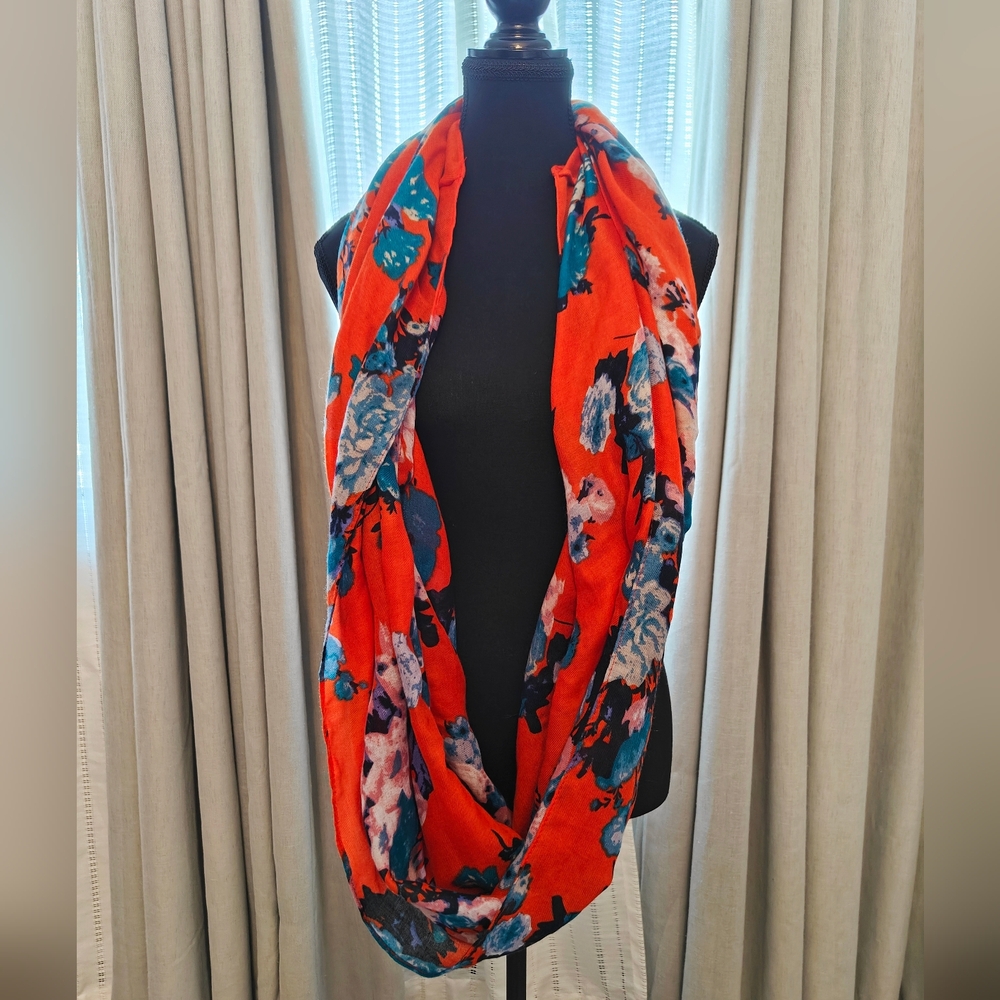 Justin Taylor Garland Floral Infinity Scarf